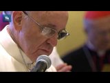 Papa faz oração para Nossa Senhora antes da missa em Aparecida
