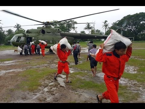 Help arrives in Burma's disaster zones