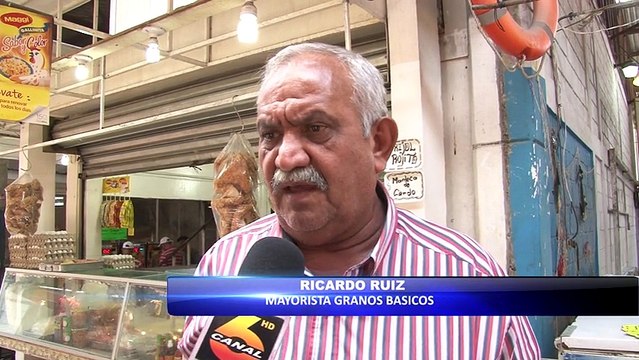 Bendecidos por la lluvias productores de granos básicos