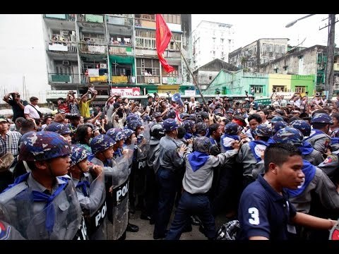 RAW: Students, police scuffle at constitution rally in Rangoon