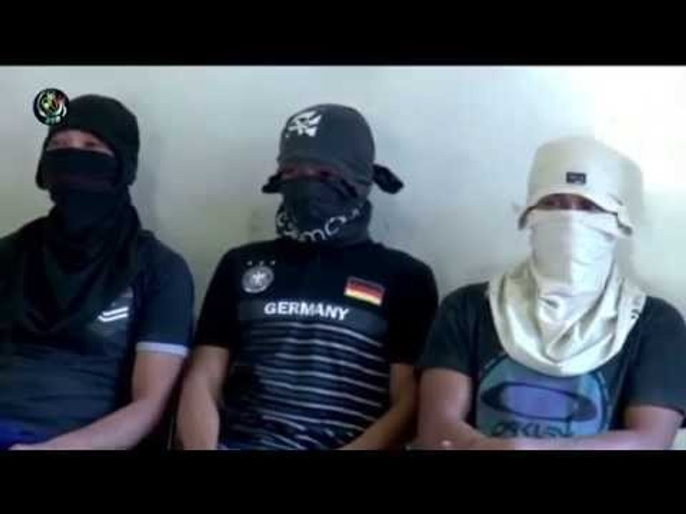 Traffickers maintain Australia bribed them
