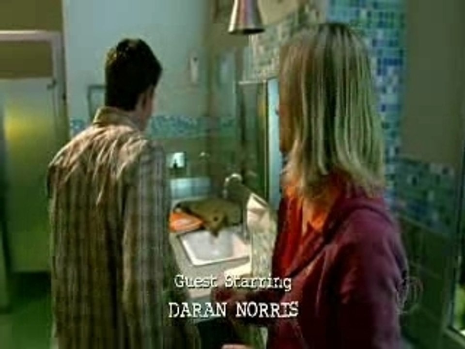Veronica Logan dans les toilettes