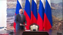 Putin in Crimea accusa Kiev di non voler rispettare gli accordi di Minsk