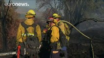 Tras cuatro días los bomberos controlan el 22% del incendio de San Bernardino , California