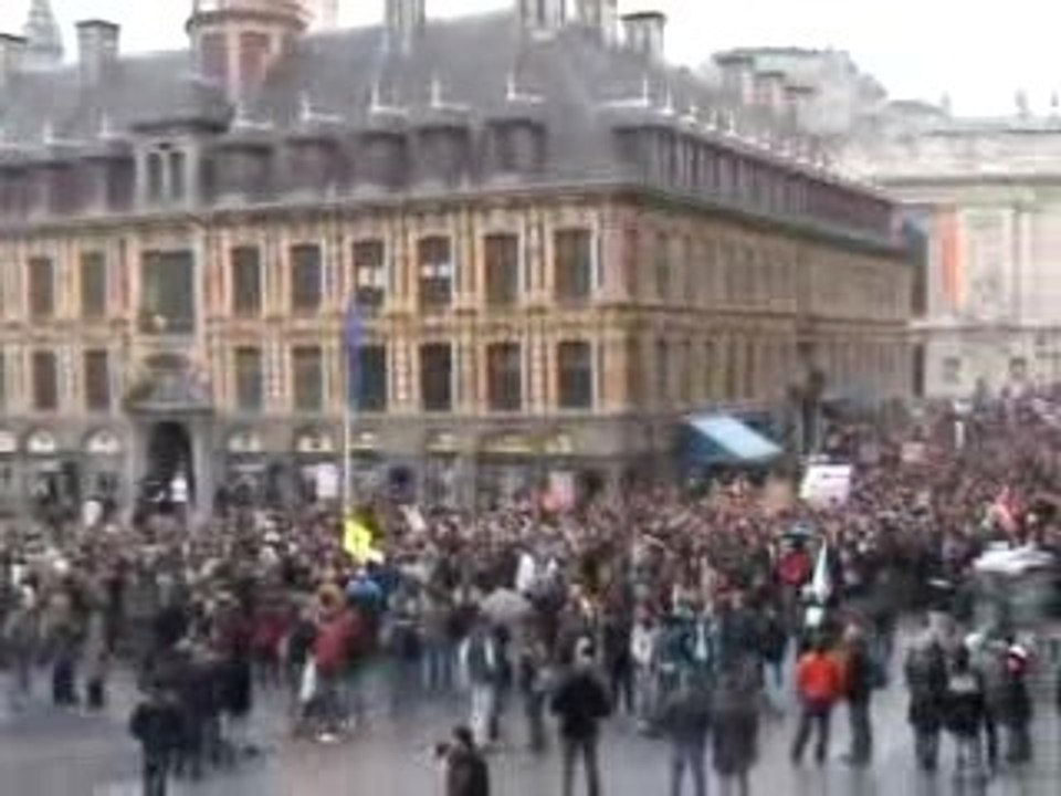 Manif 7 mars - passage grand place Lille
