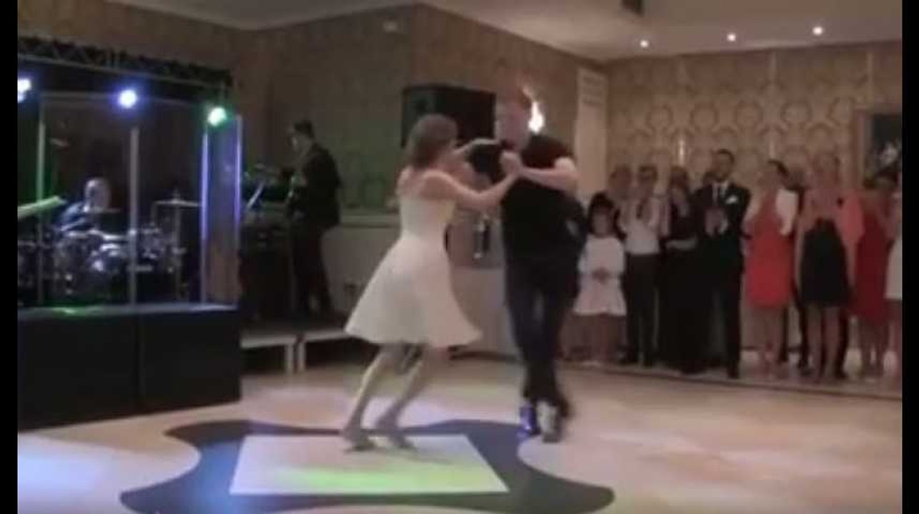 Ils ouvrent leur mariage avec la chorégraphie de Dirty Dancing !