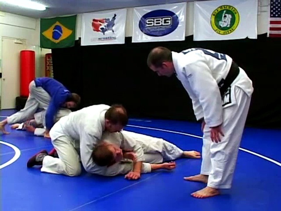 Brazilian jiu-jitsu #1: Lesson №22. Hip Glide To Collar Choke