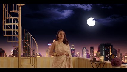 This Karva chauth festival, dazzle with glowing skin with Fem Gold Ultra Creme Bleach