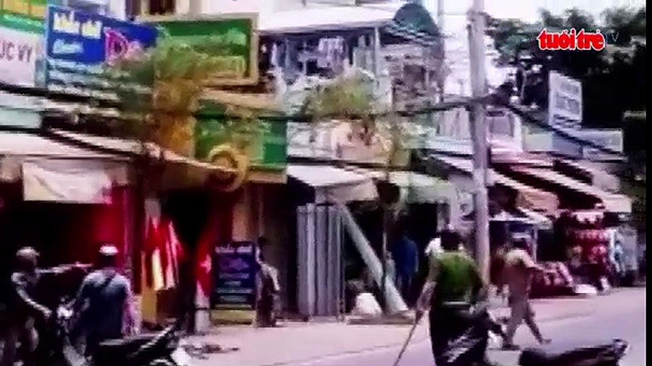 Tin nóng 24h- Bị kẻ “ngáo đá” khống chế, làm sao thoát thân-