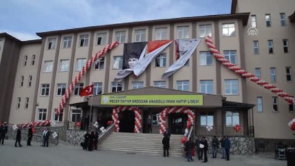 Ağrı Valisi Işın, Inşaatı Tamamlanan Okulları Hizmete Açtı