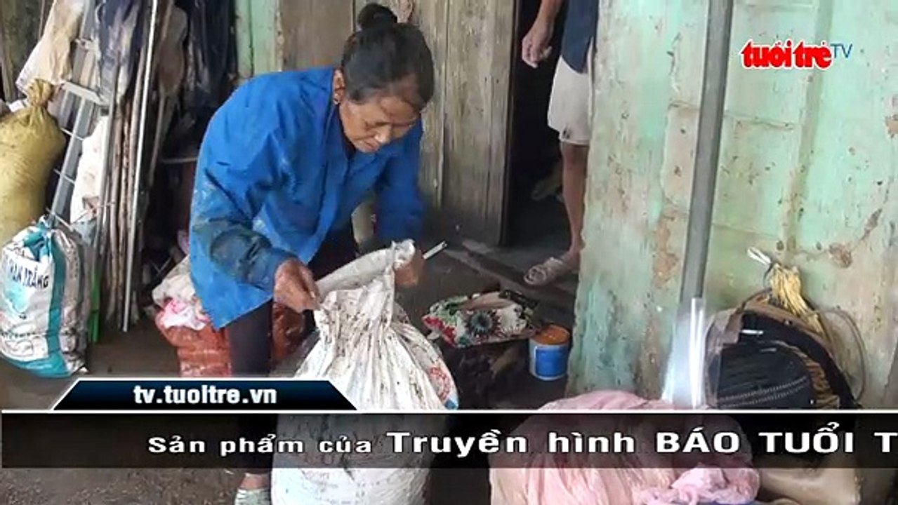 Xuất hiện tình trạng thu lại tiền cứu trợ của dân để chia đều