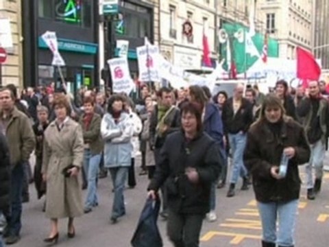 ROUEN: Manif-CPE-mars-2006