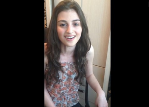 Армянская девушка поет. Поют армянка и армян. Армянин поет в мерседесе 2024. Армянка песни поет. Lidushik im poqrik.