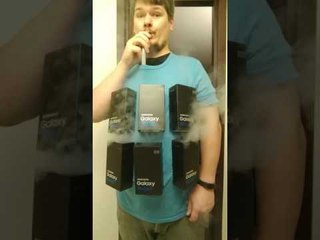 Halloween Dressed as a Galaxy Note 7 Will Be Interesting