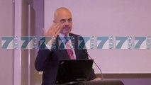 EDI RAMA MERR PJESE NE FORUMIN EKONOMIK TE HAMBURGUT - News, Lajme - Kanali 7