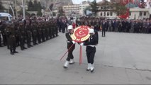 Tokat'ta Atatürk Anıtı'na Çelenk Sunuldu