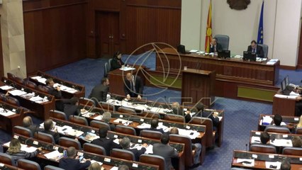 Shpërndarja e Kuvendit përplas partitë politike