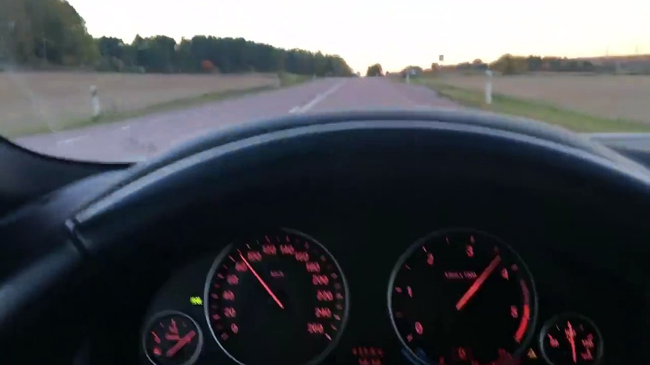 This BMW E30 shows you how to take the exit properly!