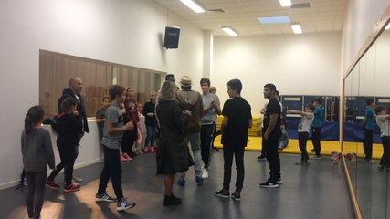 B-boy Mounir anime un stage de breakdance