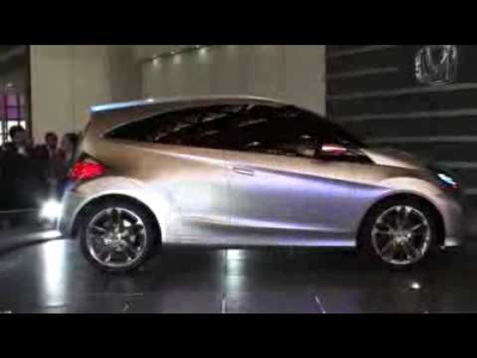 Honda New Small Concept At 2010 Auto Expo