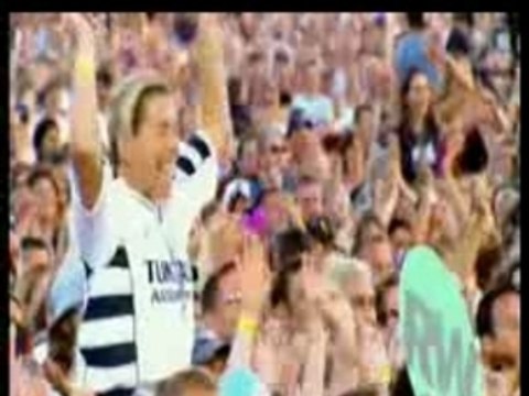 Robbie Williams - Knebworth 2003 - Let Me Entertain You