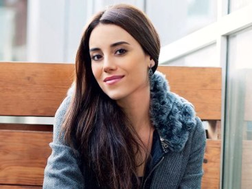 Cansu Dere, Yeni Dizisinde Taşıyıcı Anne Olacak