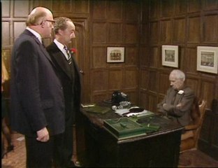 Are You Being Served - S 7 E 7 - The Agent