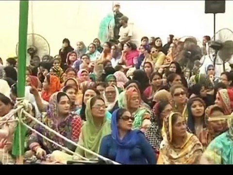 Altaf Hussain speech & women chanting pakistan murdabad