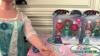 Reine des neiges Coiffeuse Musicale Disney Frozen Elsa Crystal Kingdom Vanity & Makeup