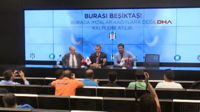Beşiktaş Ufuk Sarıca İçin İmza Töreni Düzenledi