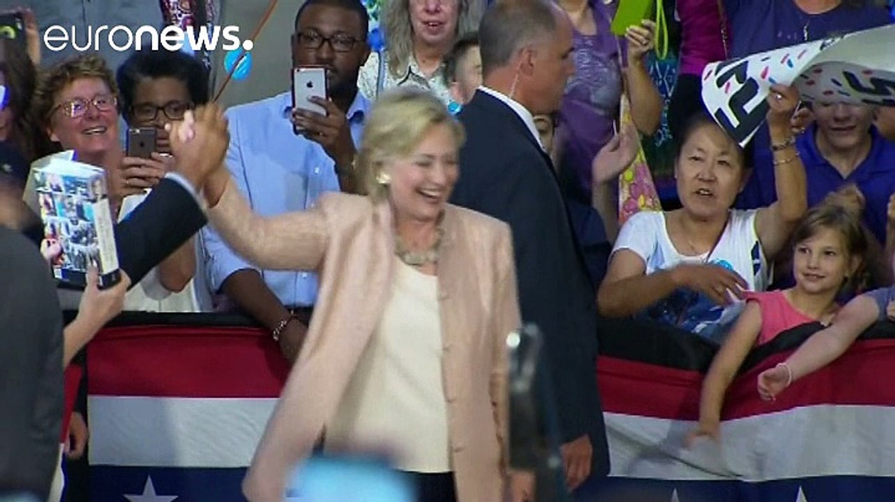 Richter ordnet Freigabe von 15.000 weiteren Clinton E-Mails an