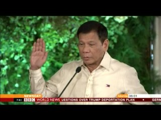 BBC フィリピンでは、ドゥテルテ大統領が就任してから7週間に1,700人以上が警察により殺害されました。同盟国からは批判の声が上がっています。