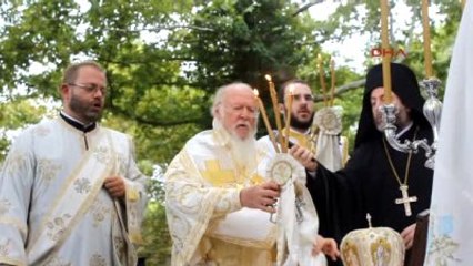Erdek Patrik Bartholomeos Erdek'te Ayin Yönetti Dünyanın Terörden Kurtulması İçin Dua Ettik