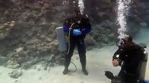 man prayer in under water