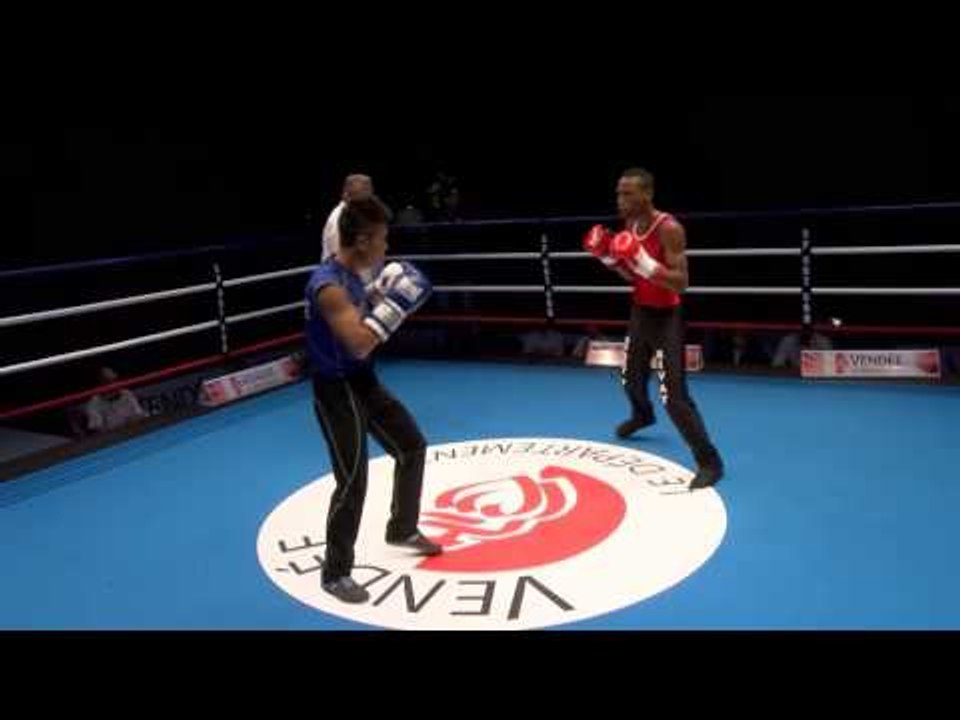 SAVATE boxe française - Finale MONDE H70 