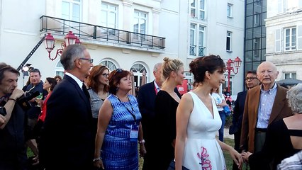 Dans les jardins du Mercure avant la cérémonie d'ouverture