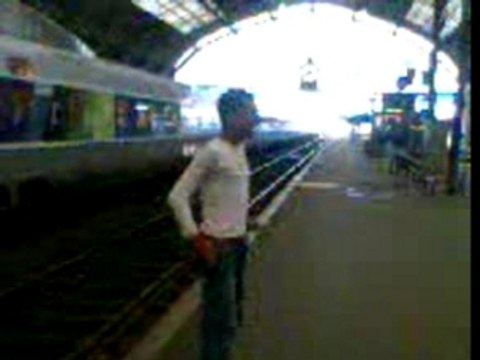 adrien tecktonik battle