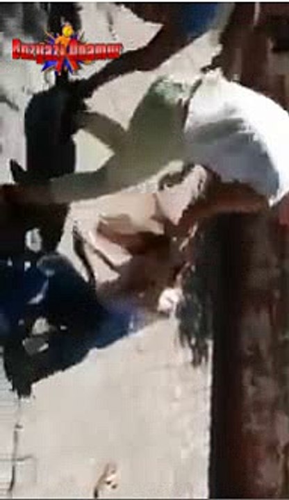 Arkadaşının Hesabını Sormaya Giden Psikopat Kızın Kavgası