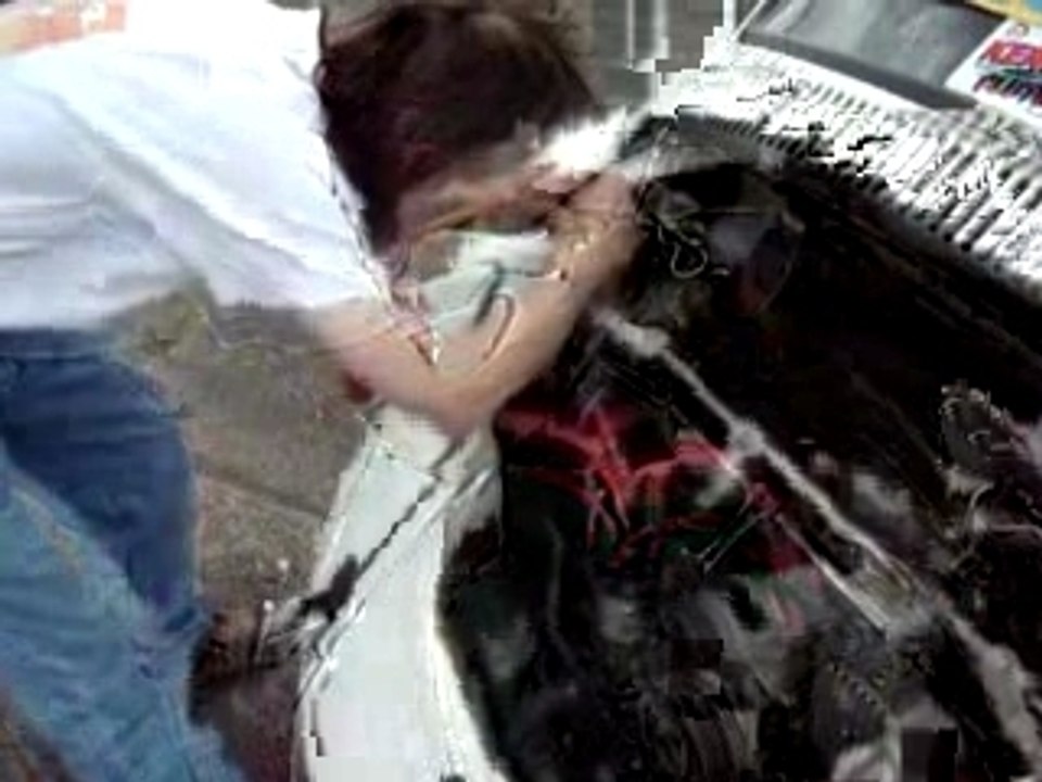 Bruno règle son moteur Malbouhans 2007