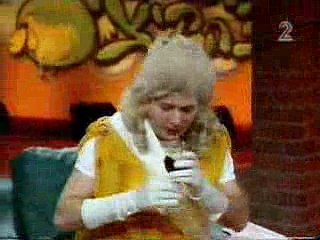 חלומות בהקיציס - טל פרידמן - אליזבת קוראת בקפה