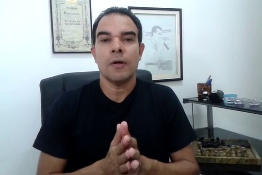Pastor da IURD violentou a minha filha. Ex-bispo denuncia!!!