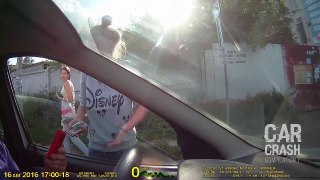 Car Crashes Compilation # 781 - August 2016 (English Subtitles)-h9mCtA3OPDM 10