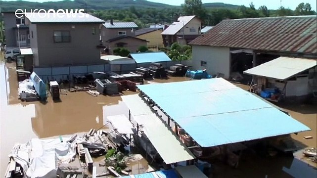 Девятый в сезоне тайфун обрушился на японский остров Хоккайдо