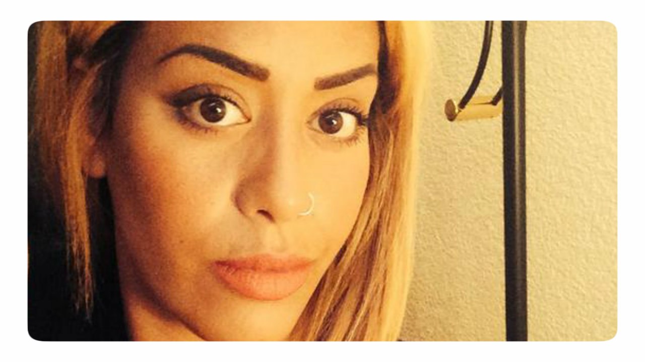 Amel Bent est méconnaissable...