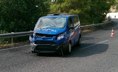 Antalya'da Askeri Araca Saldırı: 3 Yaralı