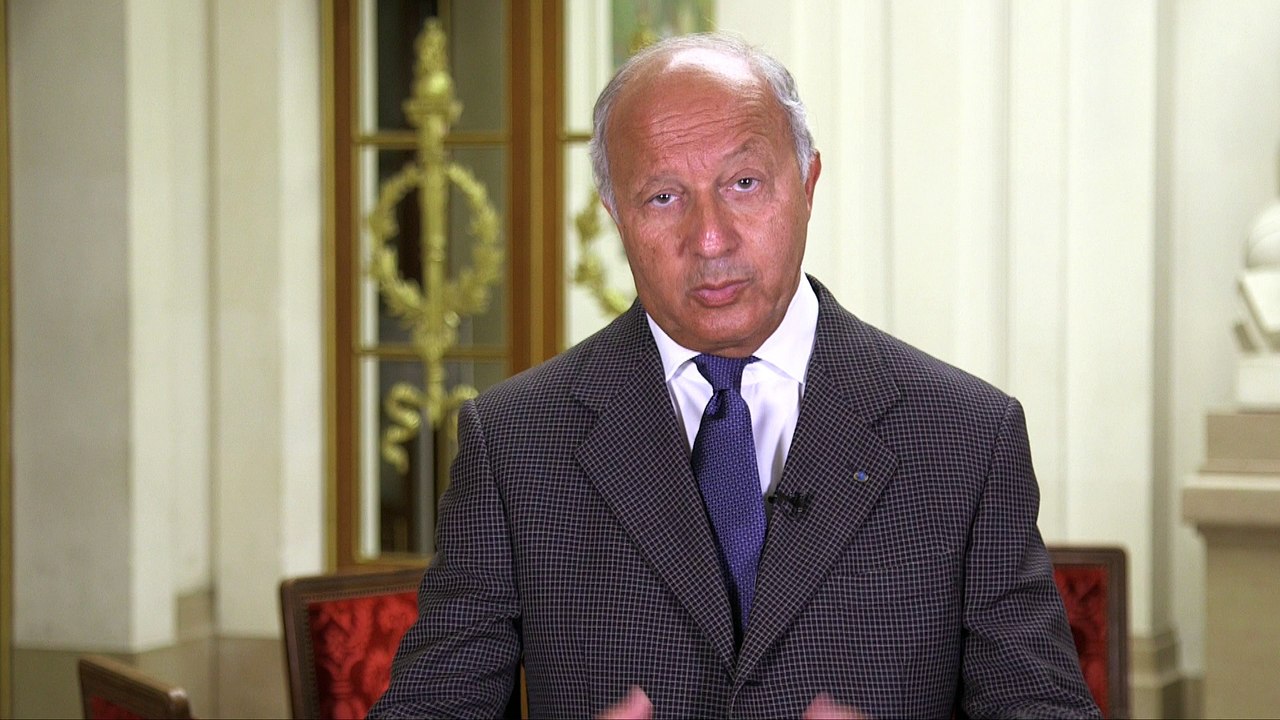 [ARCHIVE] Lancement du concours " Découvrons notre Constitution " : présentation par Laurent Fabius