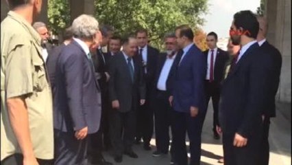 Barzani, Meclis'te Bombalanan Yerleri Gezdi 2