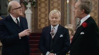 Are You Being Served - S 8 E 4 - Sit Out