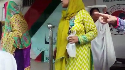 Mustafa Kamal’s party member Posted Pakistan Zindabad Sticker
