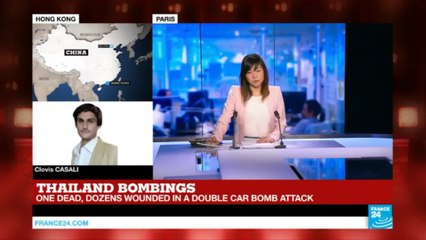 Tải video: Thailand: one dead and dozens wounded in a double car bomb attack